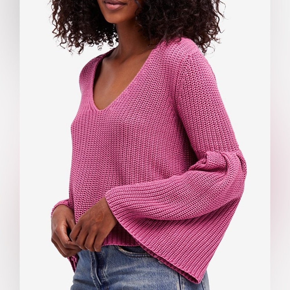 Free people pink damsel v neck bell sleeve pullover knit sweater size small